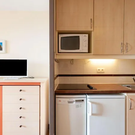 Apartment Village Cap Esterel - Le Village-76 By Interhome *