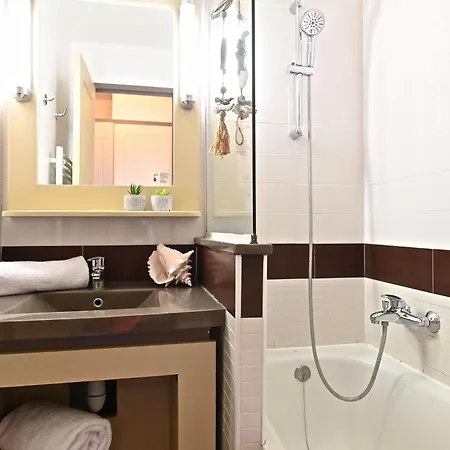 Village Cap Esterel - Le Village-76 By Interhome *